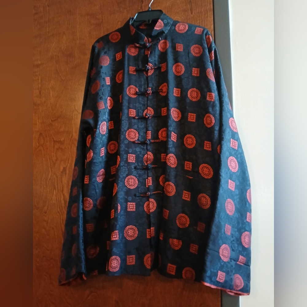 NWOT/ CHINESE MANDRIAN black & rwd jacket